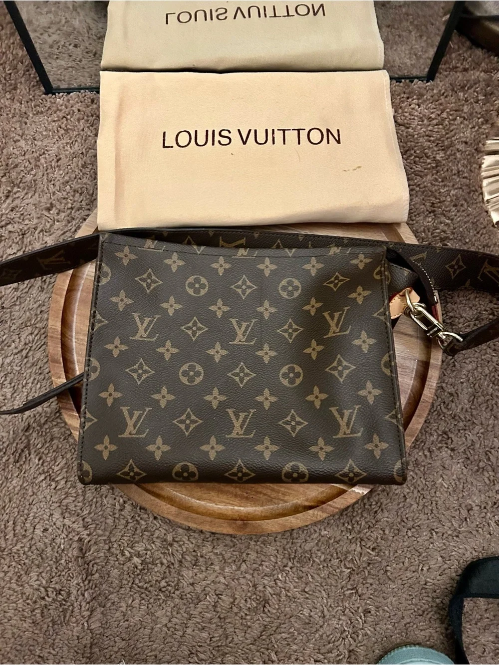 Louis Vuitton Monogram Canvas Messenger Bag in Brown